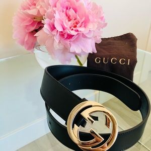 Gucci belt with silver buckle.